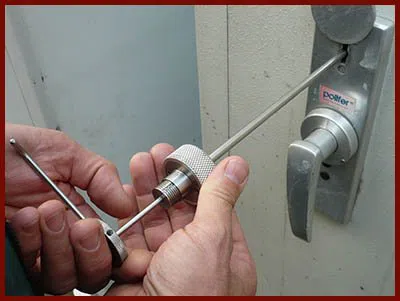 Locksmith Lock Store Foothill Ranch, CA 949-346-8095 - 5-lock-opening